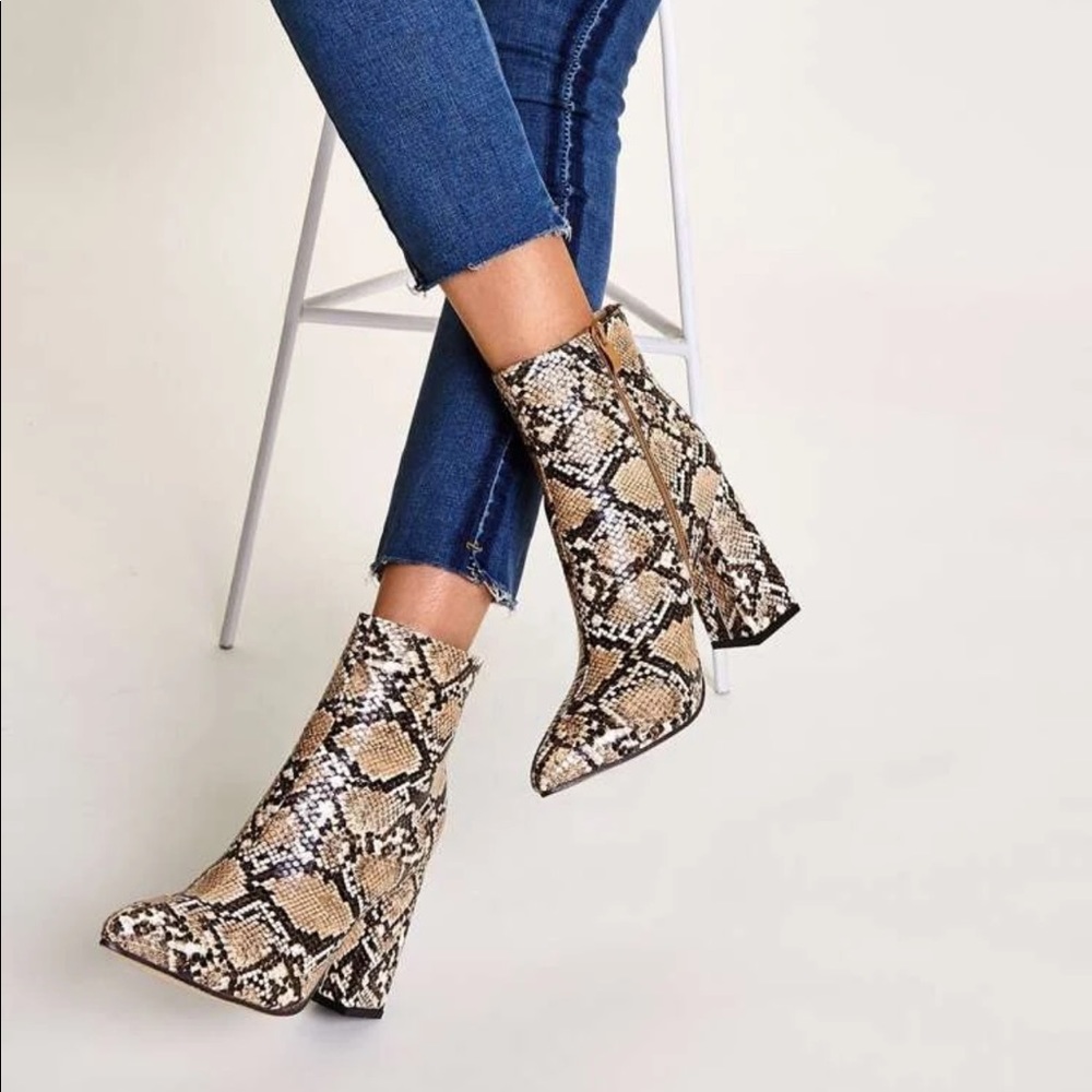 Point Toe Snakeskin Chunky Heeled Boots
